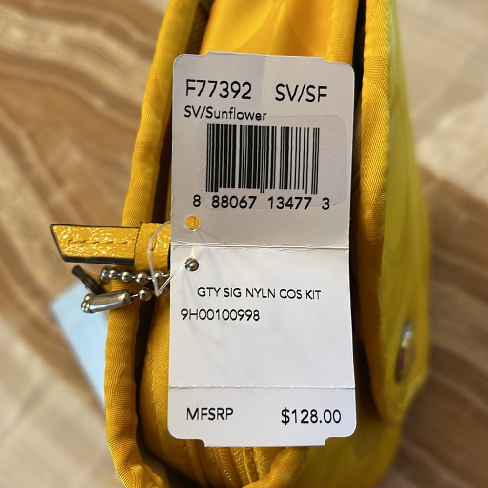 Coach Getaway Signature Nylon Cosmetic Kit Bag in Sunflower Gold 🌻 NWT - Picture 8 of 8